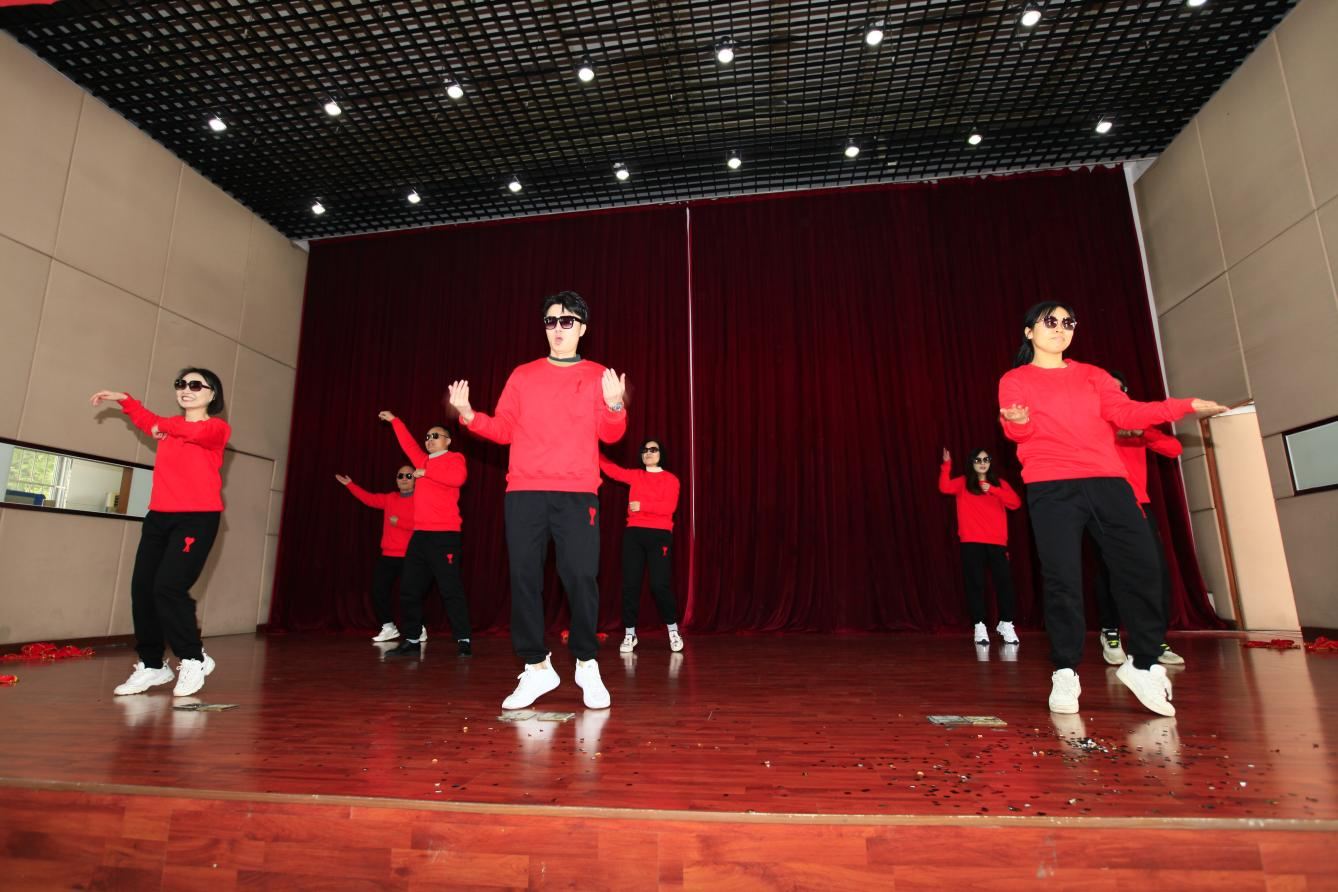 太阳成tyc7111cc(集团)有限公司官网